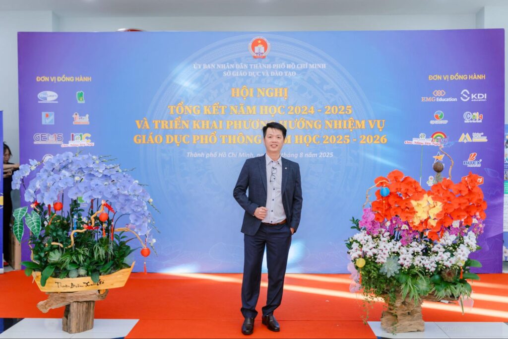 Hoa Chân Thật đồng hành cùng Hội nghị tổng kết năm học 2024-2025 – Tri ân thầy cô bằng sắc hoa lan hồ điệp image8