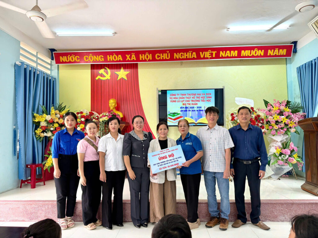 z7260506635740 b32ed71ade864bb4b69ba11ccf6fd559