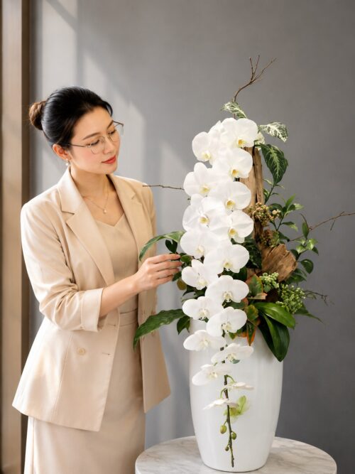 Chậu Lan Hồ Điệp Nữ Hoàng Trắng 1 Cành – Thanh Khiết Vương Giả