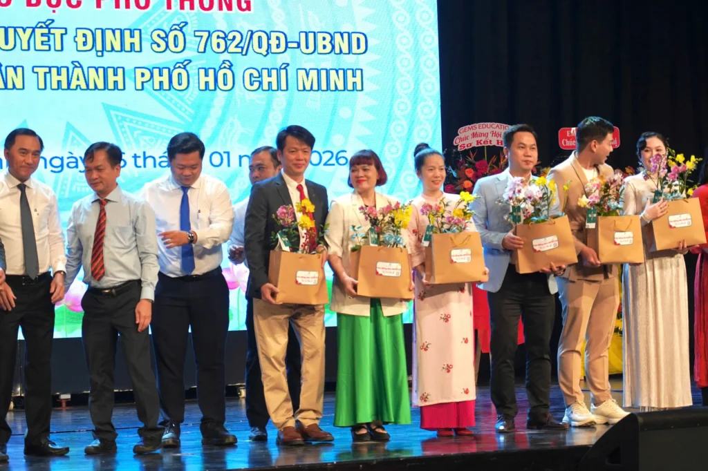 Lan Ho Diep Trang Tri Hoi Nghi So Giao Duc TP.HCM 5