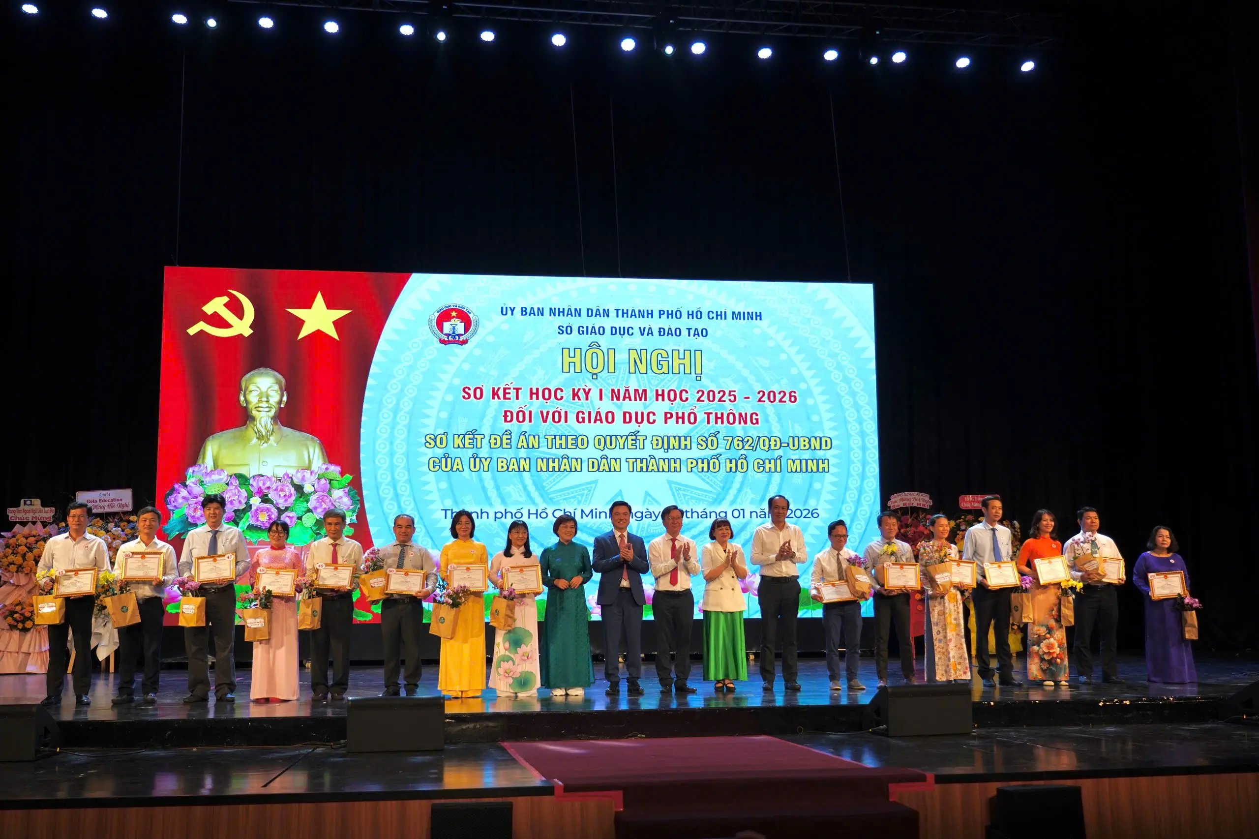 Lan Ho Diep Trang Tri Hoi Nghi So Giao Duc TP.HCM 6