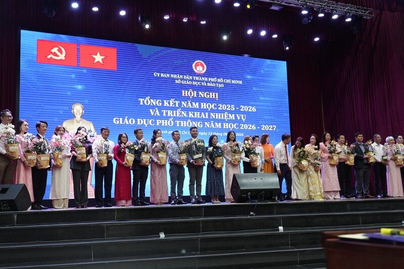 Hoa Chân Thật đồng hành cùng Sở Giáo dục và Đào tạo TP.HCM